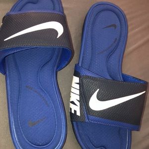 Nike slides